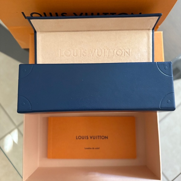 Authentic Louis Vuitton Sunglasses - Picture 2 of 8